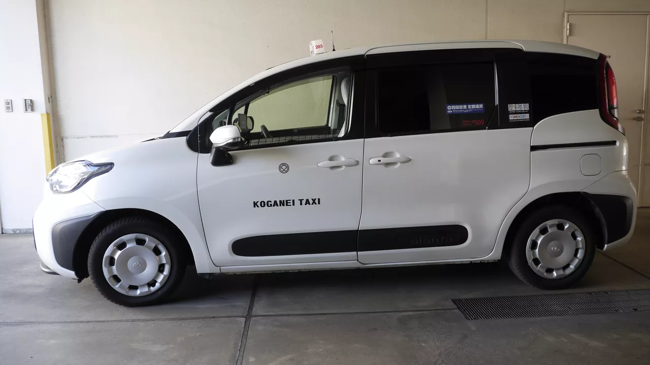 シエンタ 右側面全体